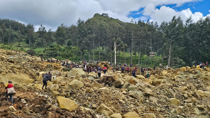 Aid to Papua New Guinea landslide hindered due to Movement