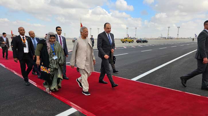 CA Dr Yunus reaches Egypt to attend D-8 summit