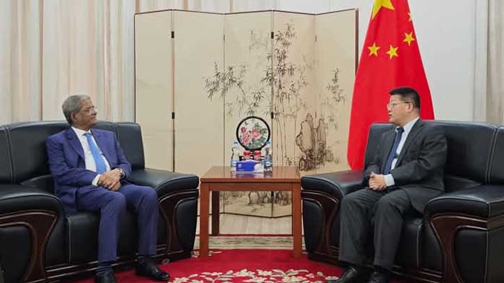 Fakhrul discusses bilateral issues with Chinese ambassador