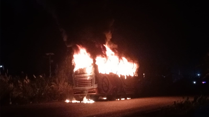 Barishal University students block highway for 2nd day