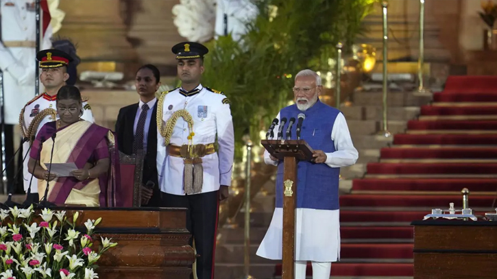 Oath ceremony: Modi makes history with third term