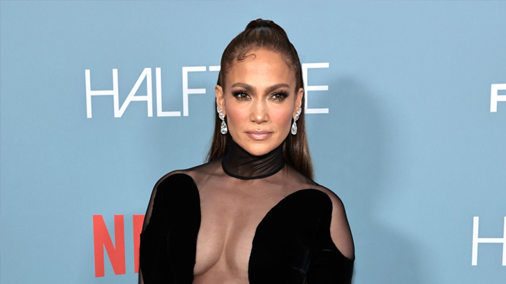 Jennifer Lopez cancels summer tour