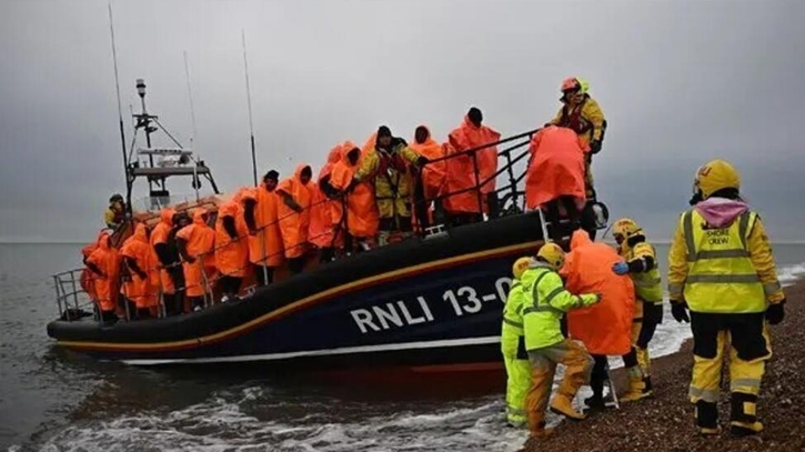 4 migrants die while crossing the English Channel