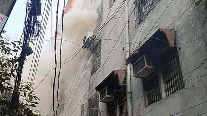 Fire at building in Dhaka’s Purana Paltan under control