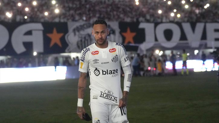 Neymar scores his first goal since returning to Santos in Brazil