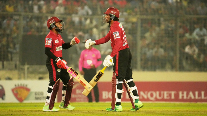 Mushfiqur, Mayers lead Barishal to BPL final