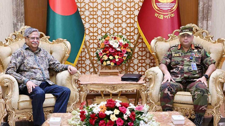 Army Chief calls on President at Bangabhaban