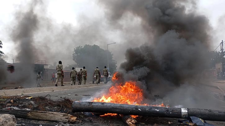 21 dead as Mozambique erupts in violence after election court ruling 