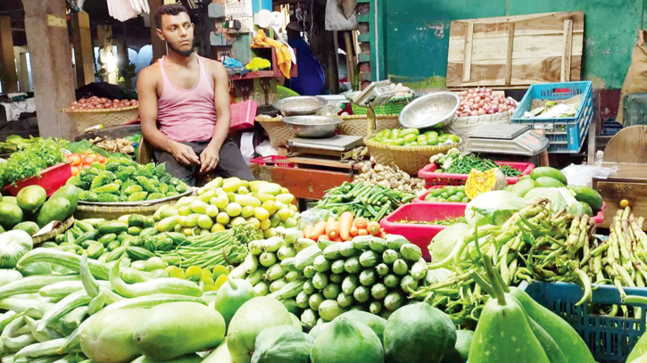 Essentials’ prices up in Khulna kitchen markets