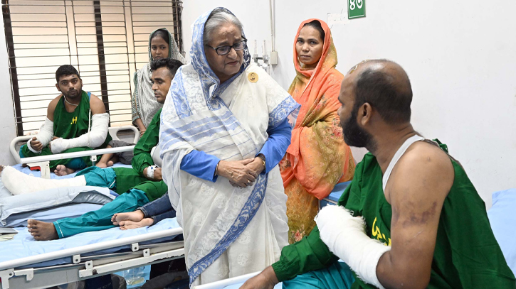 PM visits victims of mayhem at BSMMU