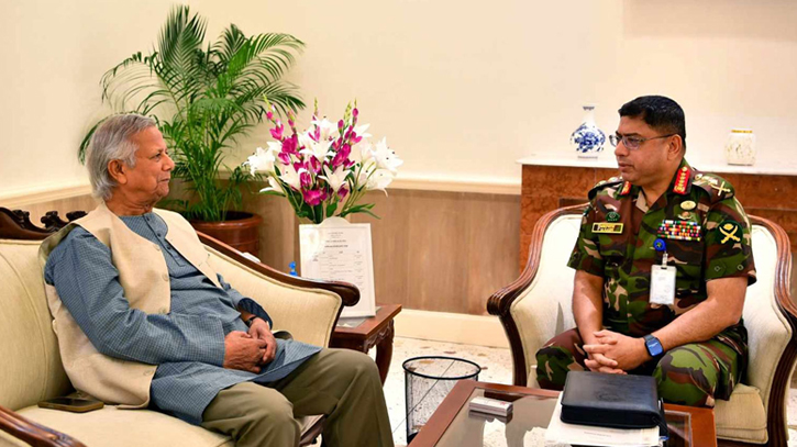 Army Chief meets Chief Adviser