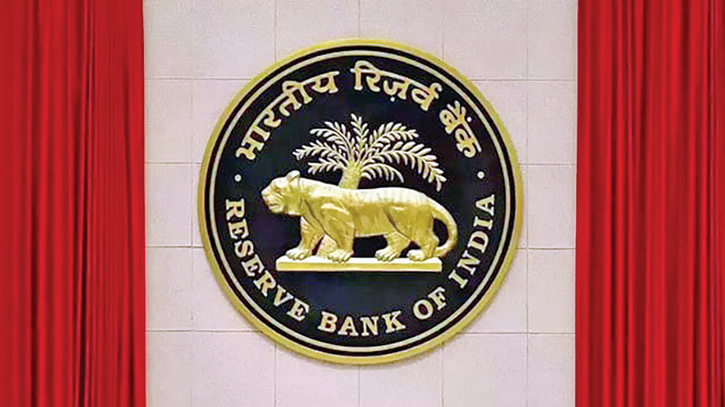 India’s central bank holds interest rates amid inflation risks 