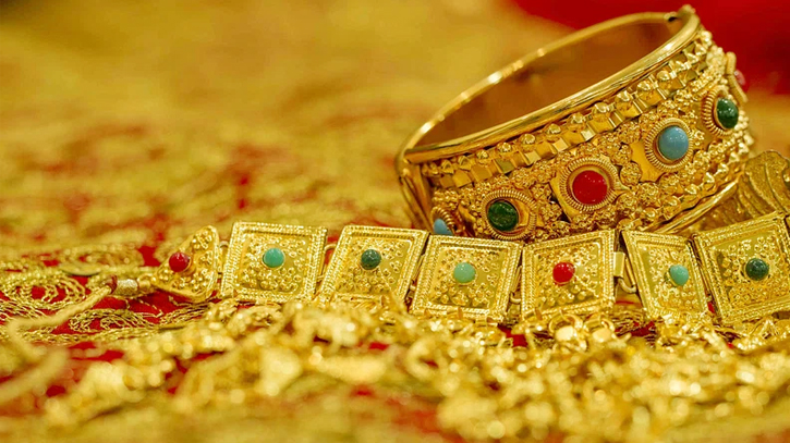 Gold prices cut by Tk 840 per bhori  