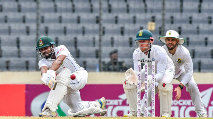 Mehidy, Jaker lead Bangladesh’s fightback in Dhaka Test