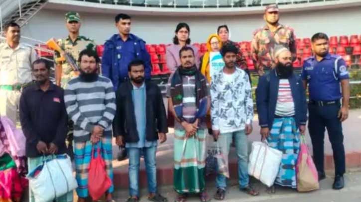 Six Bangladeshi nationals back home from Indian jail