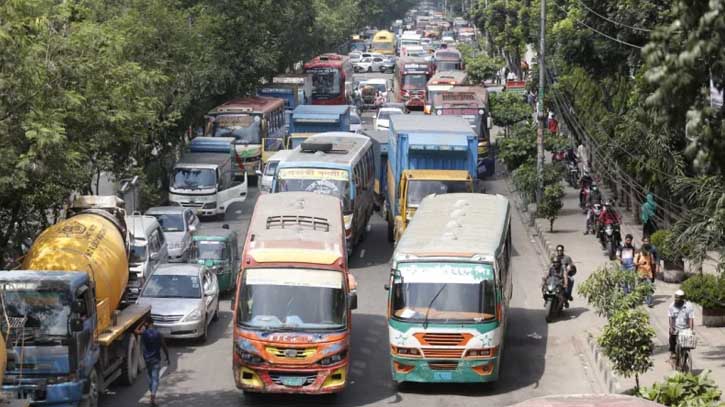 Traffic rule violations aggravating Dhaka’s gridlock