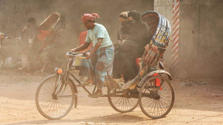 Dhaka’s air quality turns ‘unhealthy’ this morning