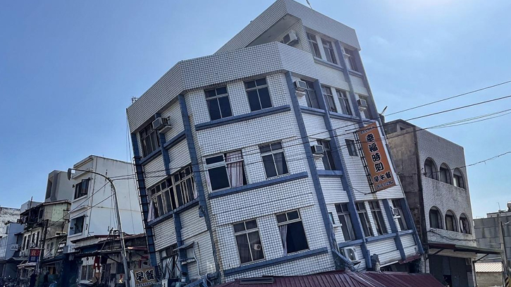 Taiwan earthquake damages buildings, leaving 4 dead