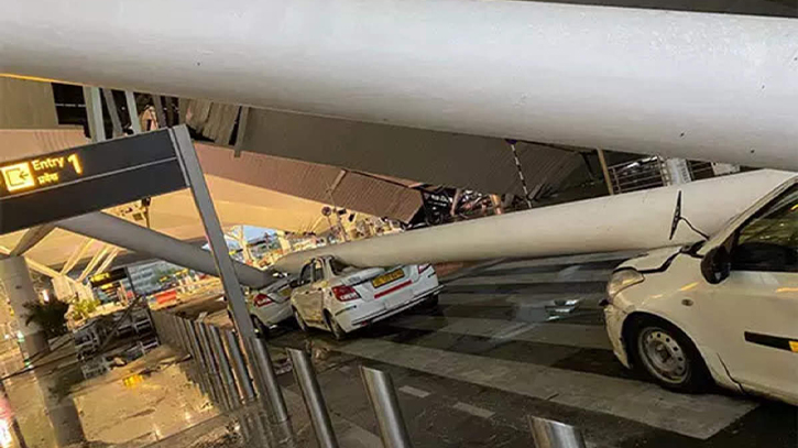 One dead from roof collapse at Delhi airport