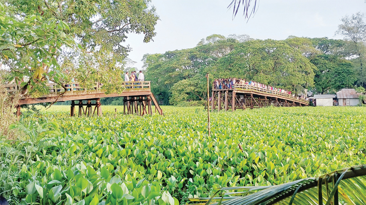 254 vulnerable bridges pose deadly risks to commuters