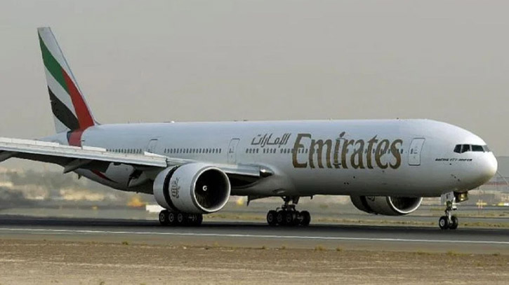 Emirates logs $2.5 bn half-year profit amid Mideast crises