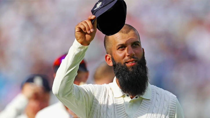 Moeen Ali hangs up his international career