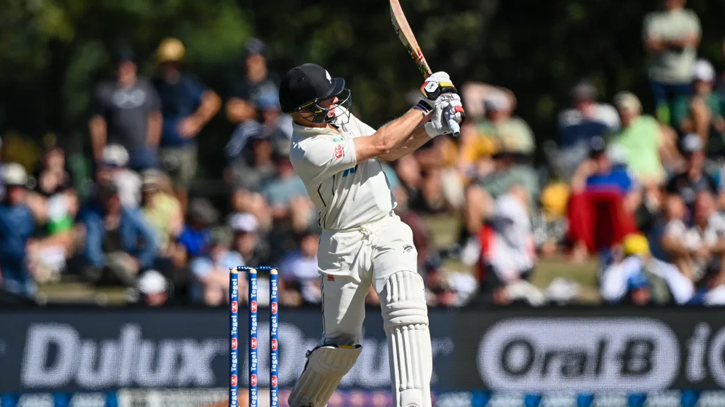 New Zealand out for 372, set Australia 279 to win 2nd Test