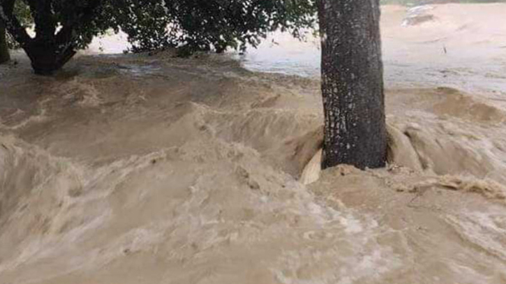 Flood situation improves in parts of Sherpur, death toll rises to 8