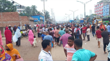 One killed, 6 injured over RMG workers, law enforcers clash in Ashulia