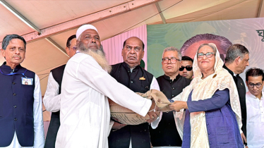 PM Hasina assures support to cyclone-hit people in Patuakhali
