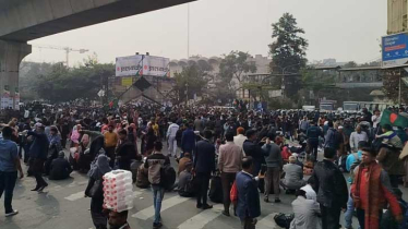 BDR carnage: Sacked members, victim’s families block Shahbagh, demand reinvestigation