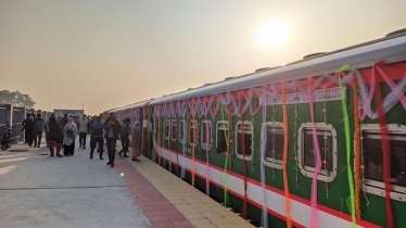 Khulna-Dhaka train service via Padma Bridge takes off