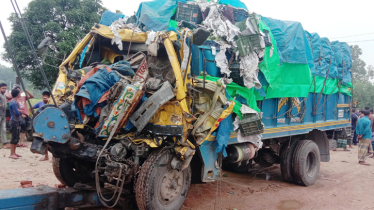 Road accidents leave 10 dead, dozens injured in 3 dists