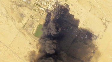 Fighting in Sudan’s civil war sets ablaze the country’s largest oil refinery