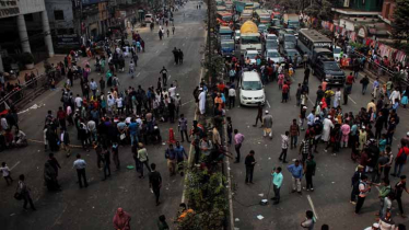 Injured victims of July uprising stage demo on Mirpur road