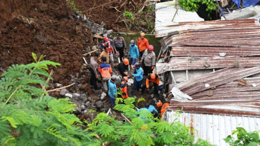 Landslides and flash floods on Indonesia’s Java island leave 17 dead and 8 missing