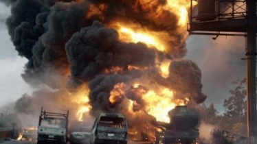 At least 90 killed in Nigerian fuel truck explosion