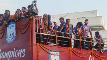 Bangladesh women football team receives warm welcome