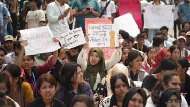 Students stage sit-in at Shahbag demanding maximum punishment for violence against women