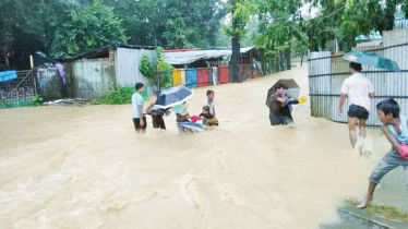 Over 1 lakh people waterlogged  as heavy rain continues