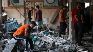 Israeli strike on Gaza kills a family of 8