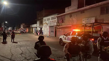 Gunmen kill 10 in central Mexico bar attack