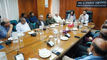 Media is free from govt pressure: Nahid