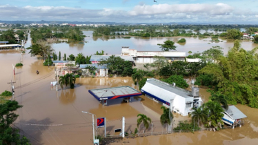 Floods strike thousands of houses in northern Philippines