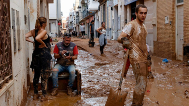 Spanish region says 93 missing after devastating floods