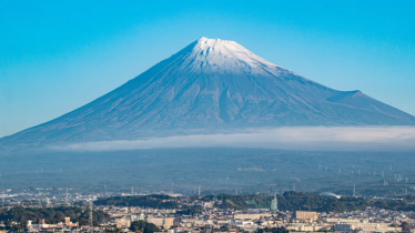 Japan eyes Chinese tram for Mount Fuji