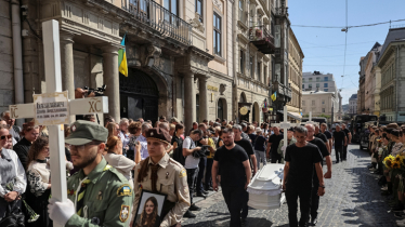 Lviv mourns mother, 3 daughters killed in Russian strike