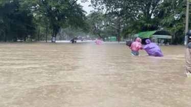 Thousands trapped in northern Myanmar flooding