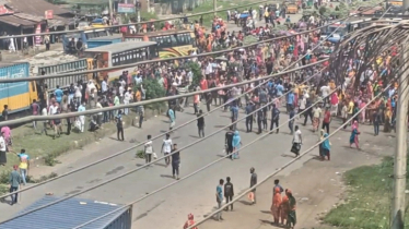 RMG workers stage demo blocking Dhaka-M’sing highway