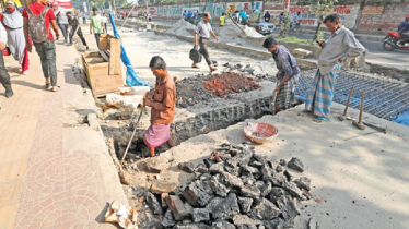Public suffering due to road digging
